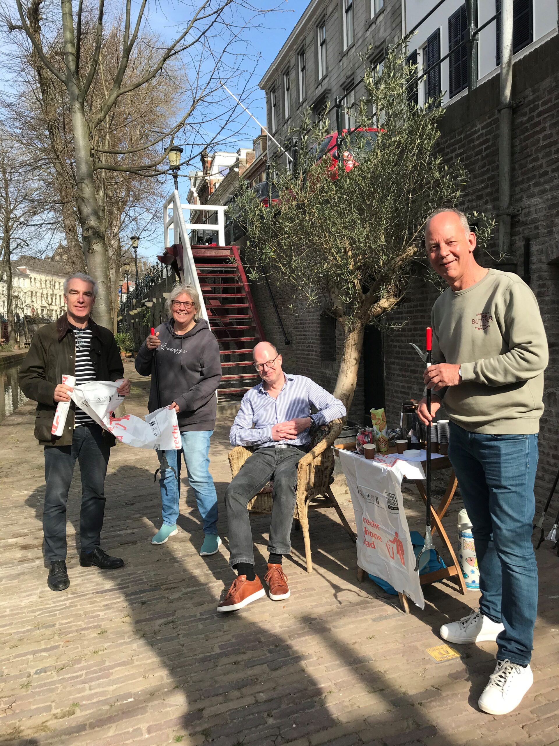 Gratis prikkers en afvalzakken